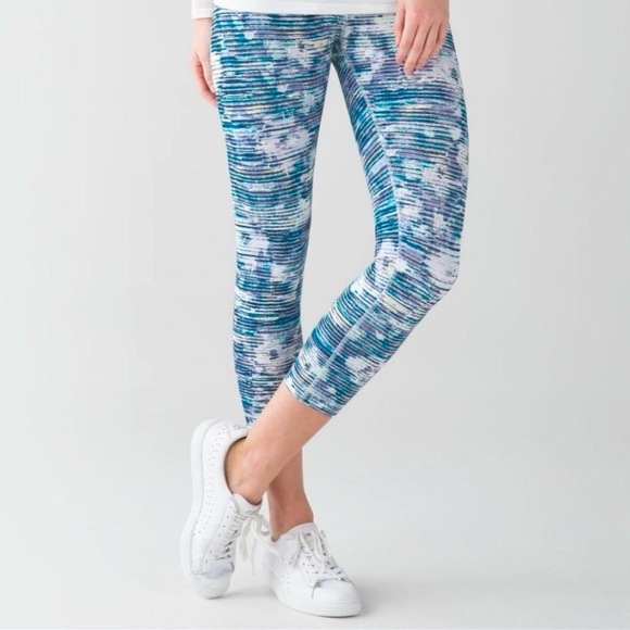Lululemon Wunder Under Crop HR - 21 “ - Blurry Belle Multi - Picture 1 of 4